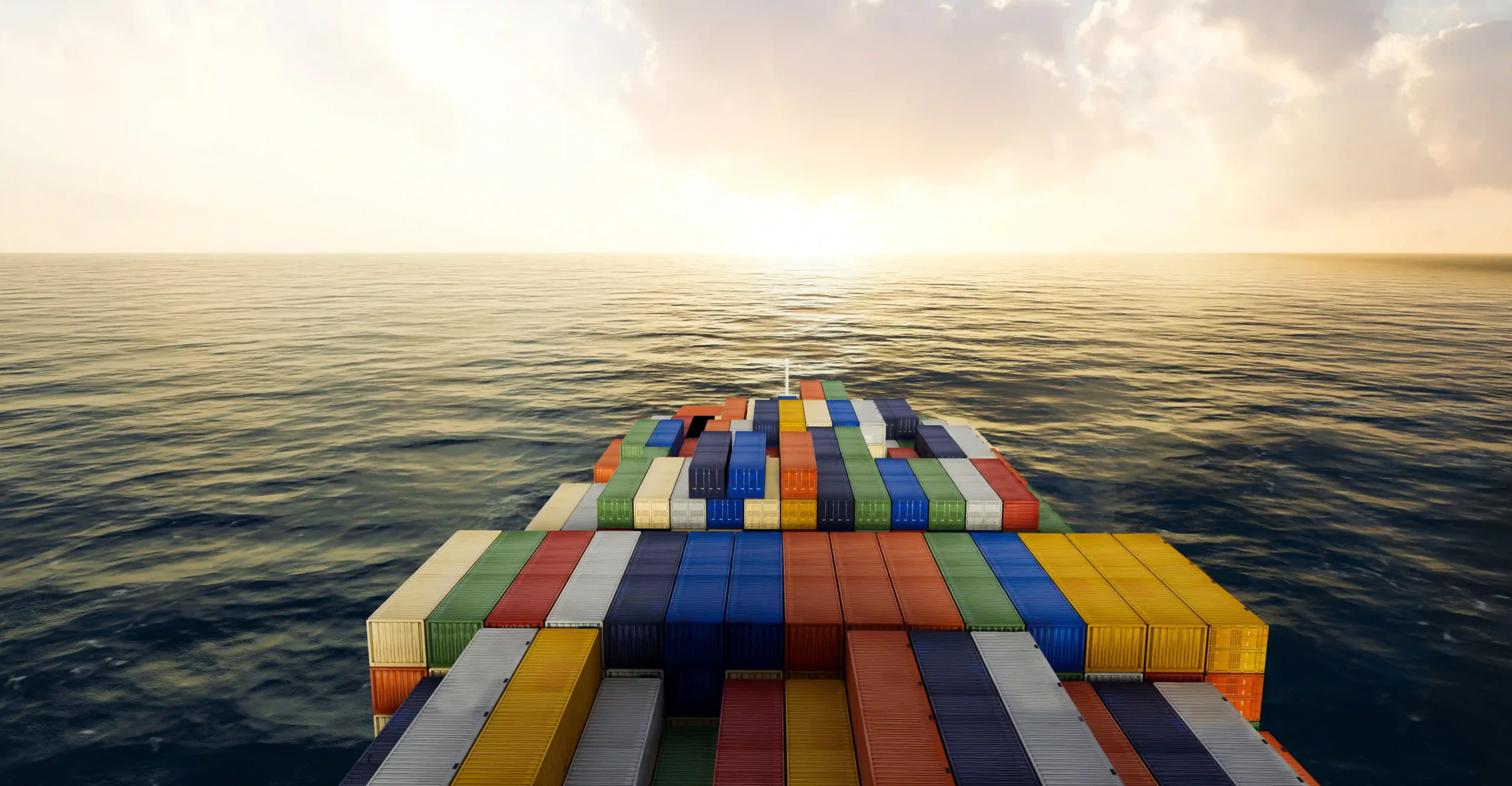 cargo_ship_containers_moving_to_destinations_ship